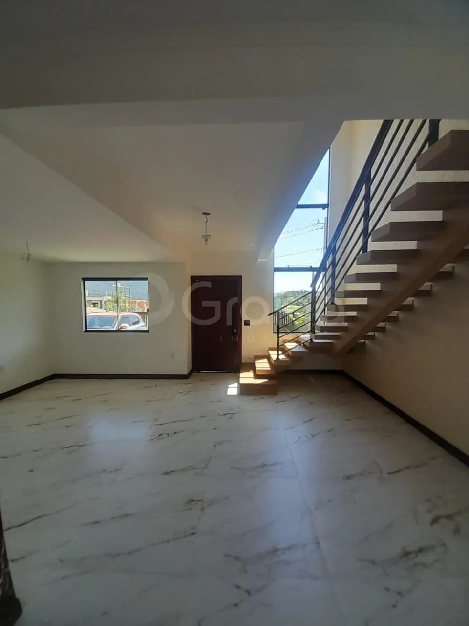 Casa para venda com 2 dormitórios em centro com 108 m² — foto 2