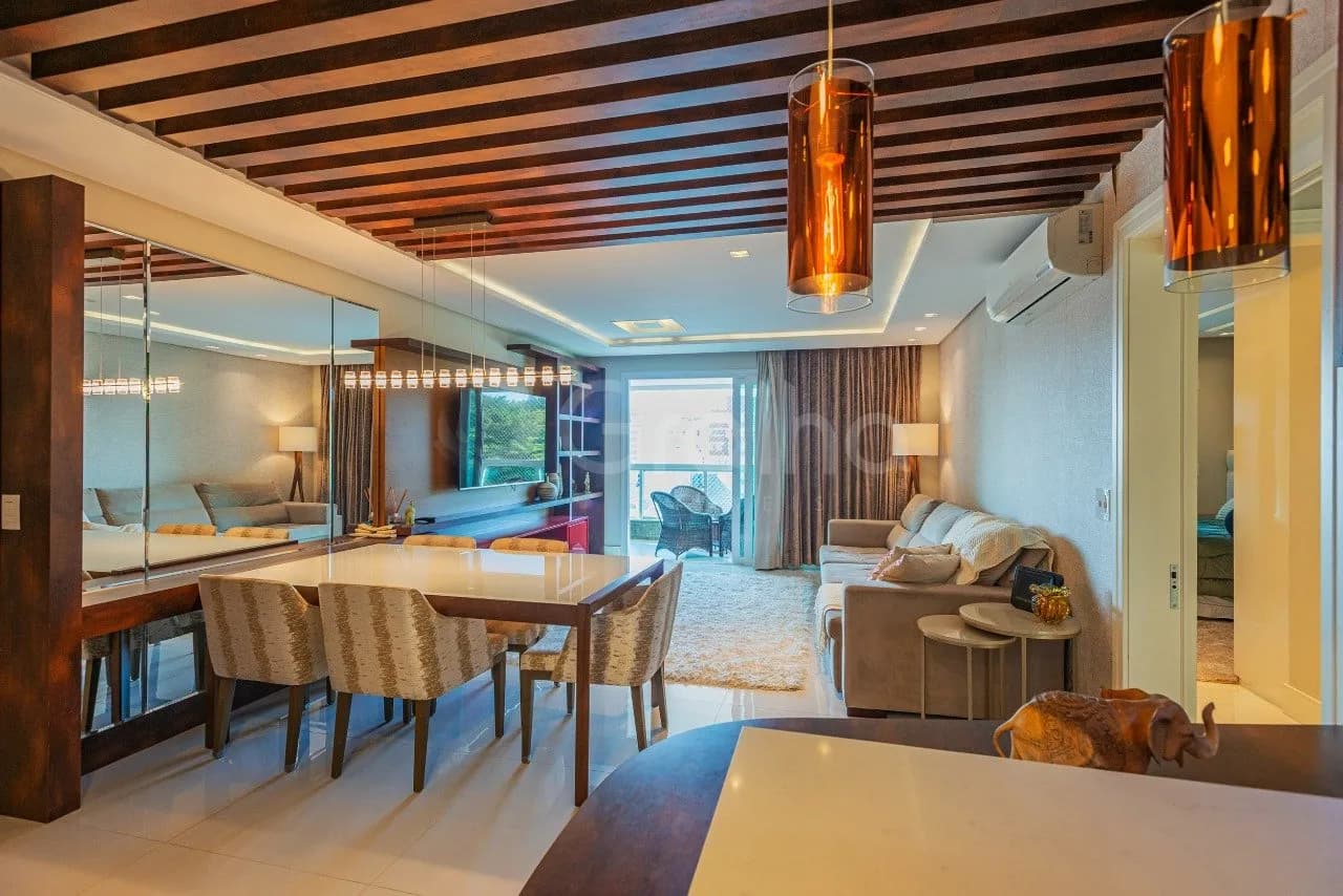 Apartamento para venda com 3 dormitórios em Agronômica com 122 m² — foto principal