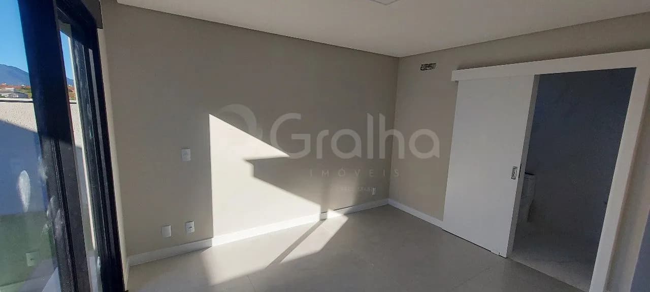 Casa para venda com 3 dormitórios em São Sebastião com 150 m² — foto 2