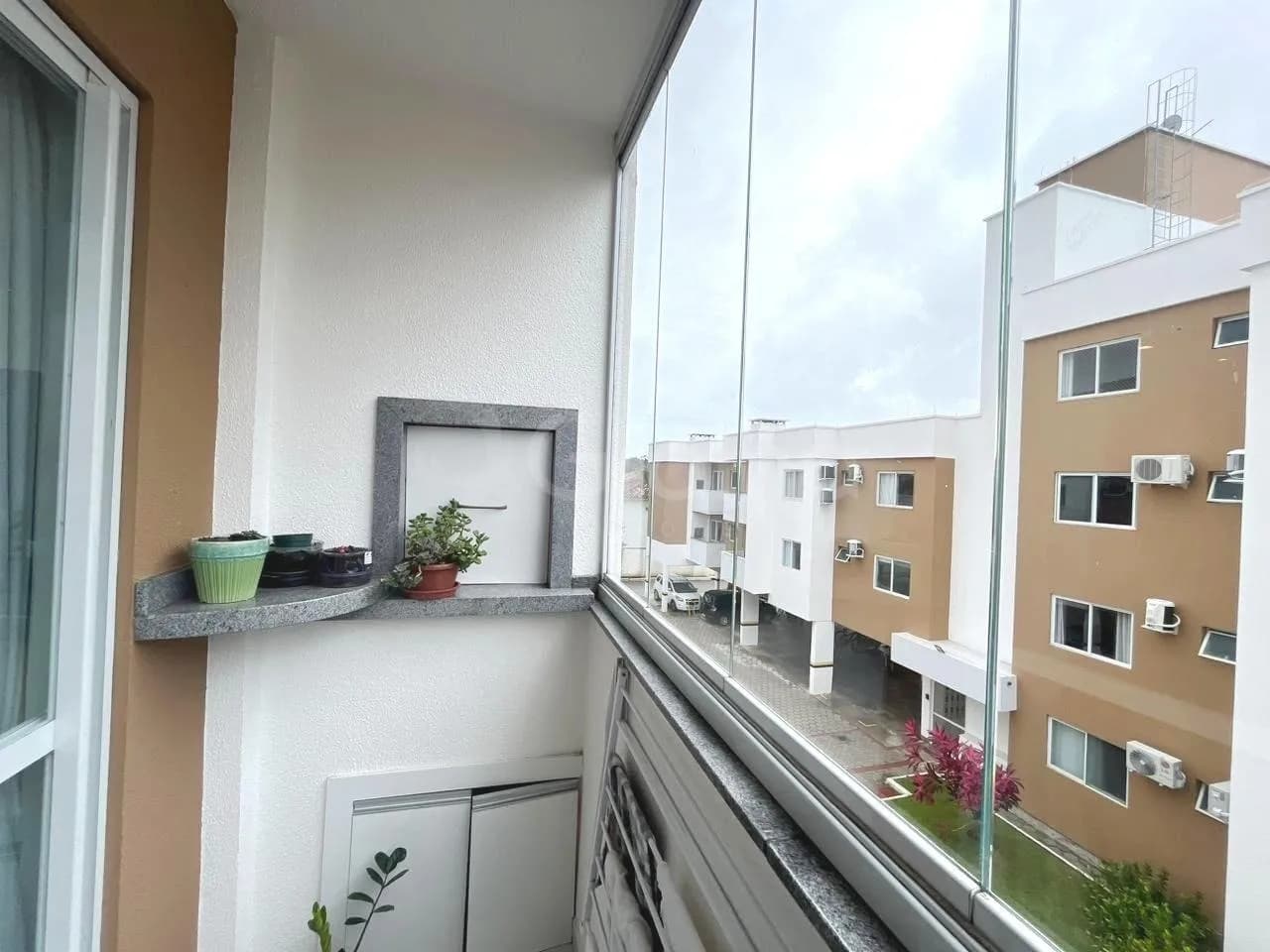 Apartamento para venda com 2 dormitórios em Canasvieiras com 55 m² — foto 4