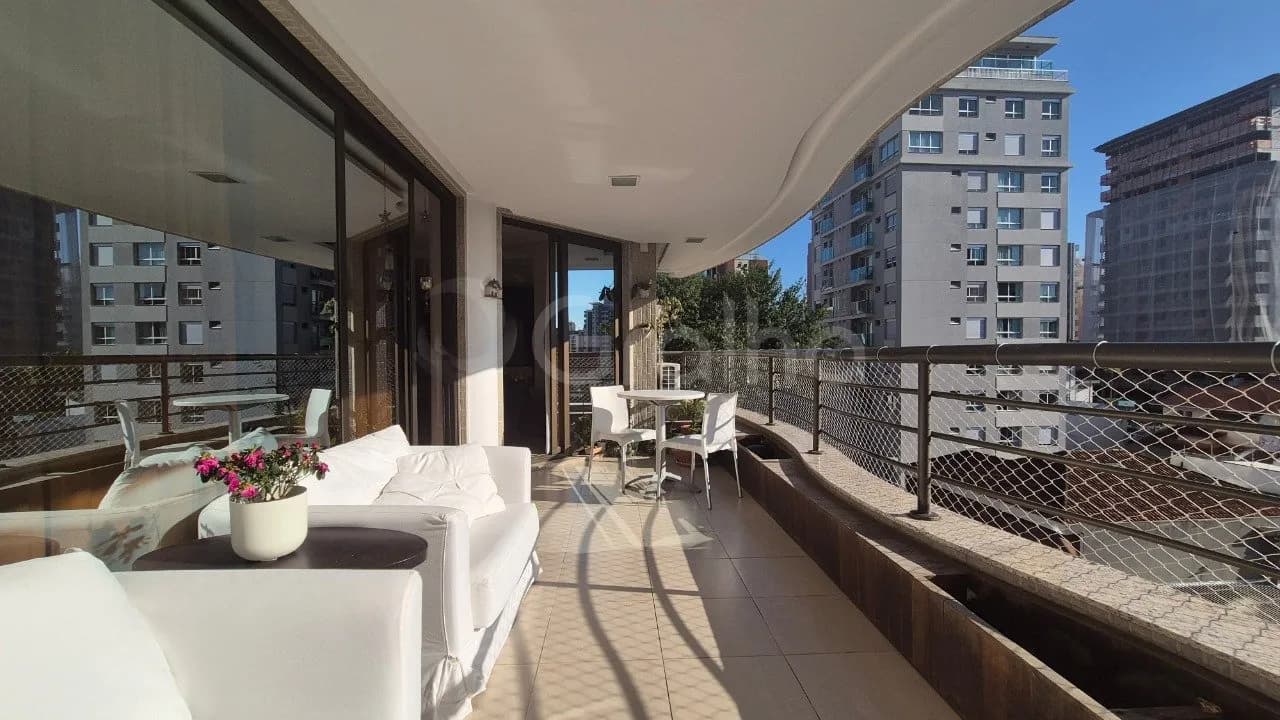 Apartamento para venda com 4 dormitórios em Centro com 253 m² — foto 4