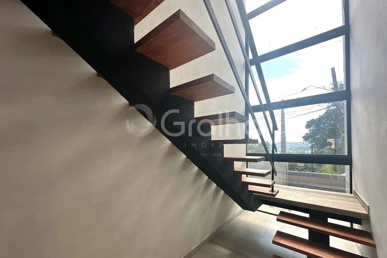 Casa para venda com 3 dormitórios em Agronômica com 200 m² — foto 5