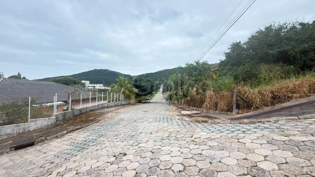 Terreno para venda em Praia Brava com 720 m² — foto 4