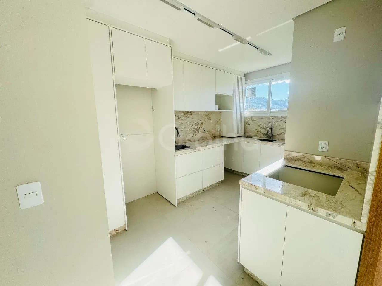 Apartamento para venda com 2 dormitórios em Pedra Branca com 72 m² — foto principal