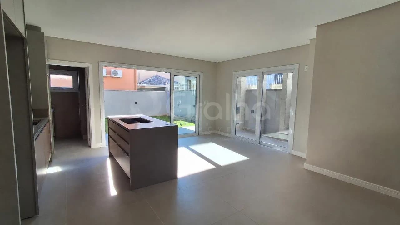 Casa de condomínio para venda com 3 dormitórios em Cachoeira Do Bom Jesus com 234 m² — foto principal