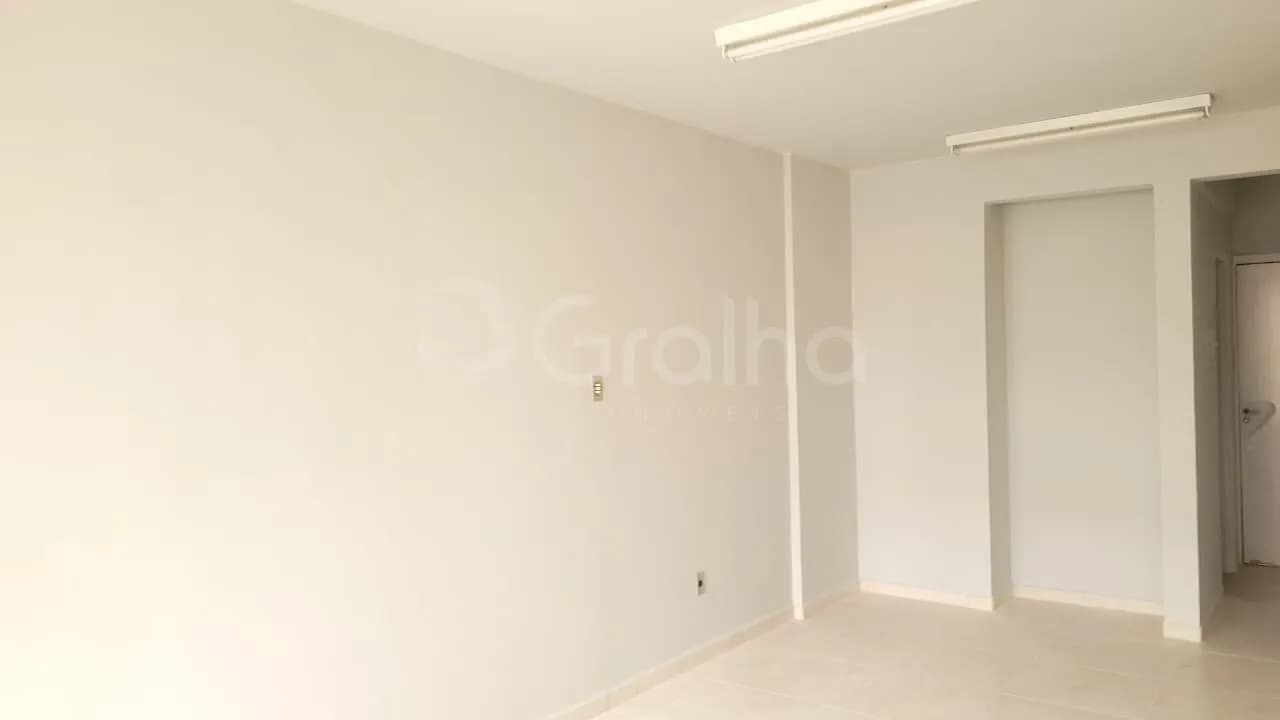 Sala comercial para venda em Centro com 28 m² — foto 3