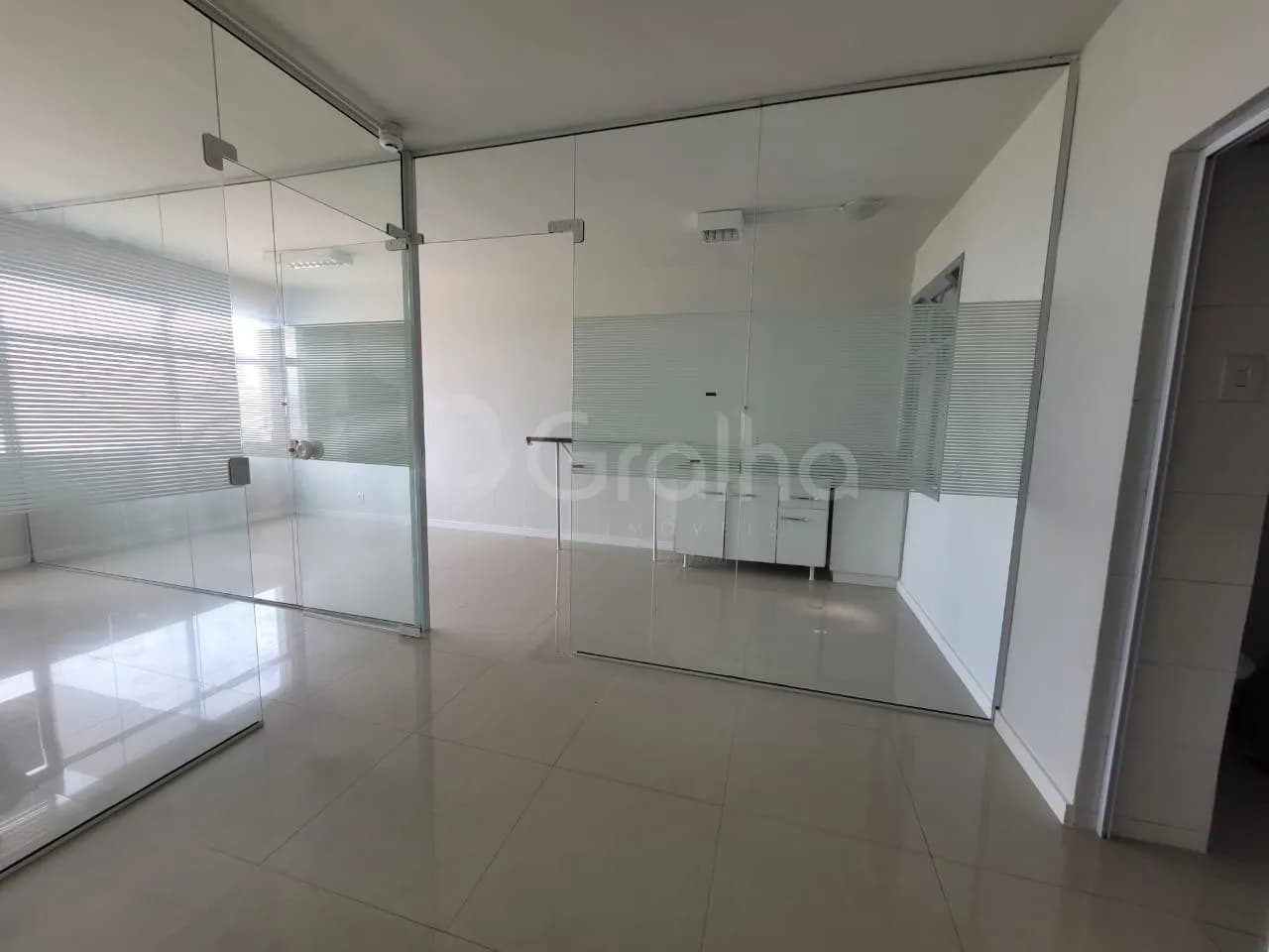 Sala comercial para venda em Centro com 33 m² — foto 4