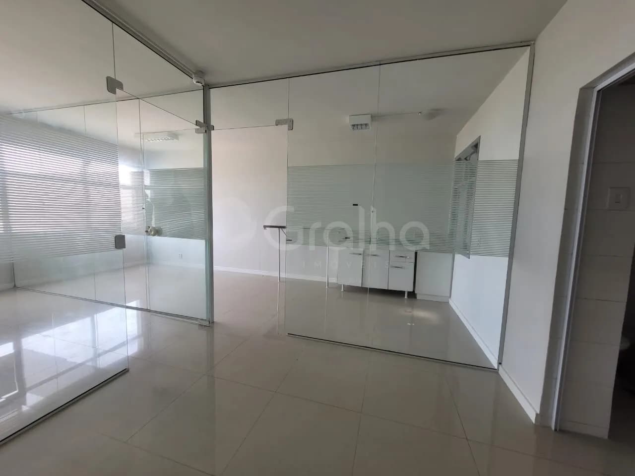 Sala comercial para venda em Centro com 33 m² — foto 5