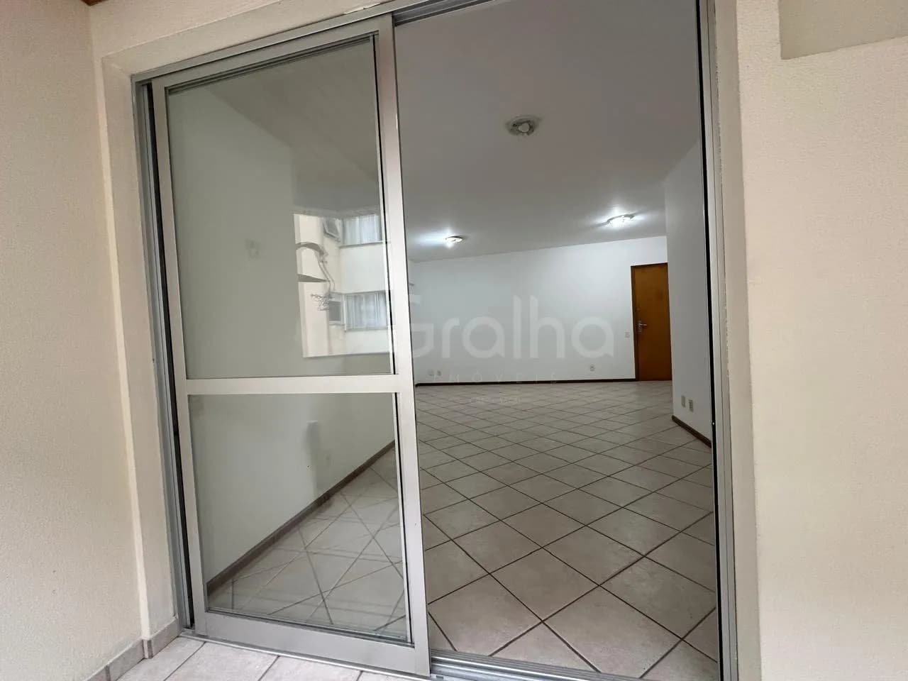 Apartamento para venda com 3 dormitórios em Centro com 98 m² — foto 4