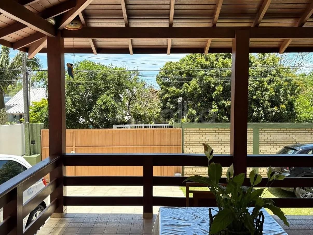 Casa para venda com 4 dormitórios em Campeche com 350 m² — foto 4