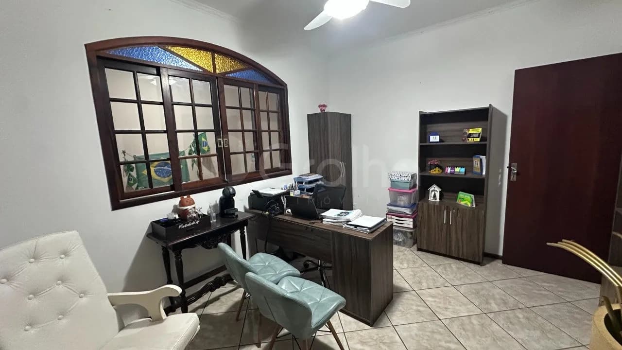 Casa para venda com 4 dormitórios em Trindade com 174 m² — foto principal