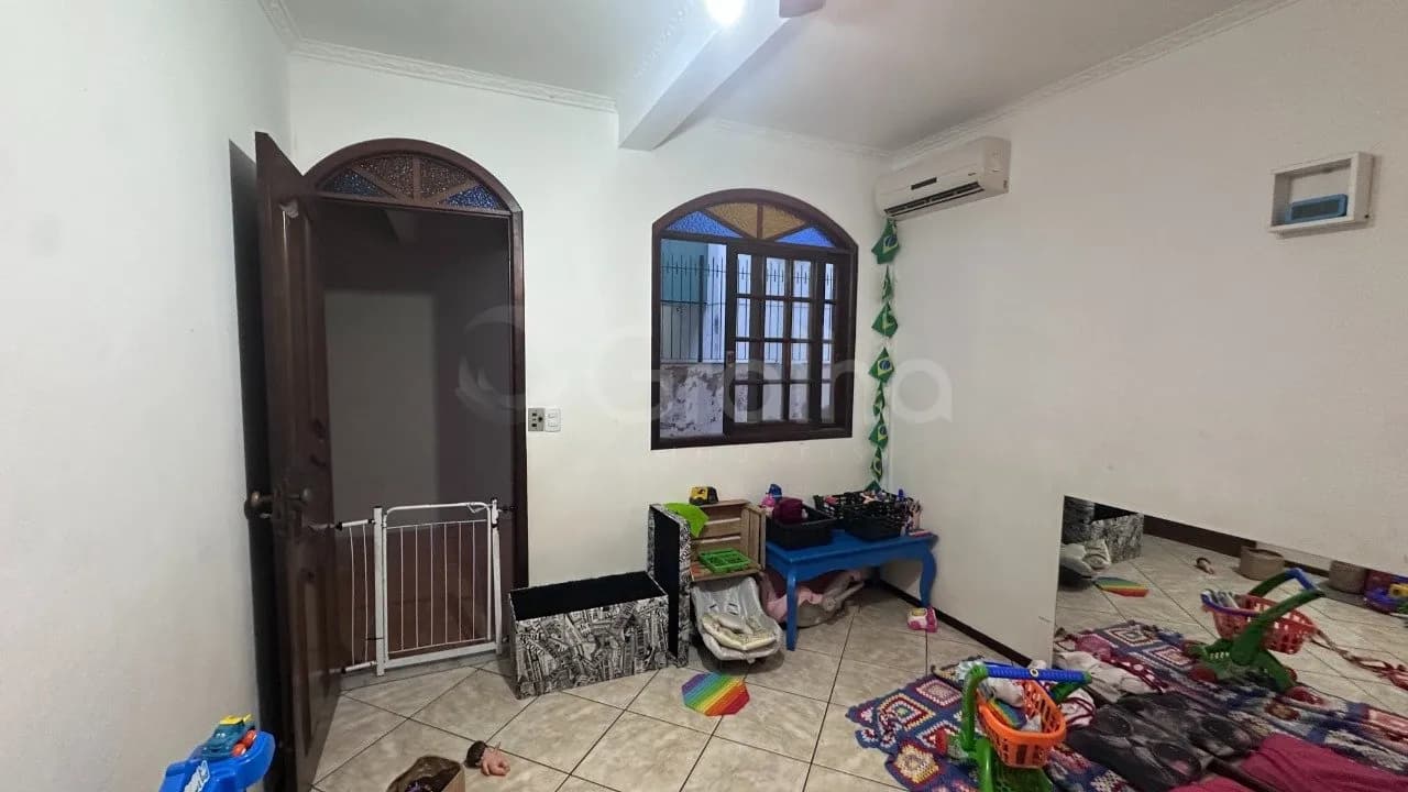 Casa para venda com 4 dormitórios em Trindade com 174 m² — foto 2