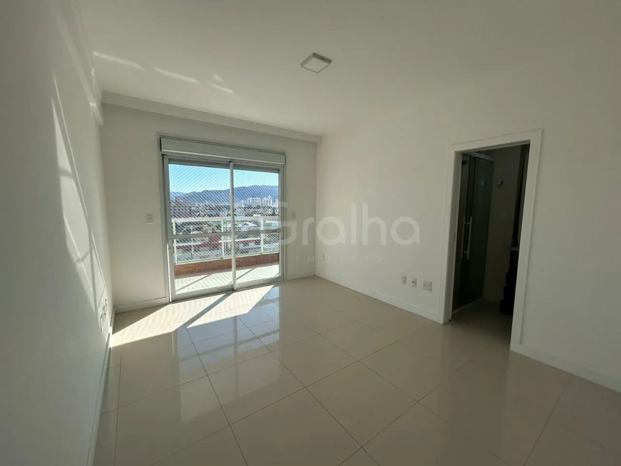 Apartamento para venda com 3 dormitórios em Centro com 124 m² — foto 3