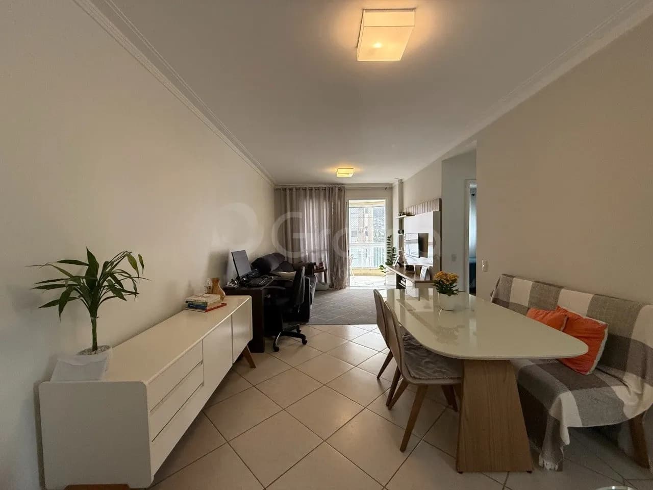 Apartamento para venda com 2 dormitórios em Itacorubi com 73 m² — foto principal