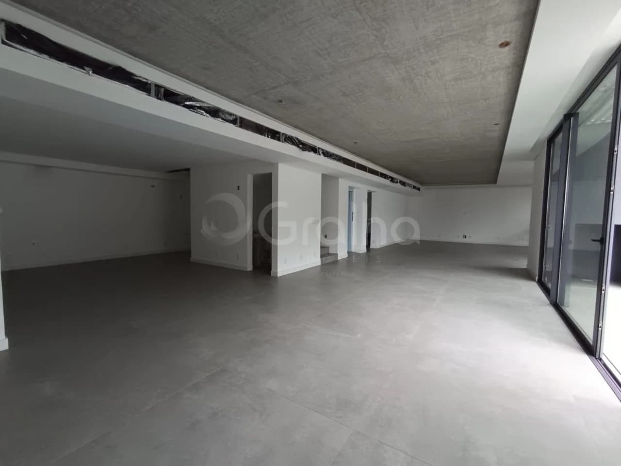 Apartamento duplex para venda com 4 dormitórios em Jurerê com 370 m² — foto principal