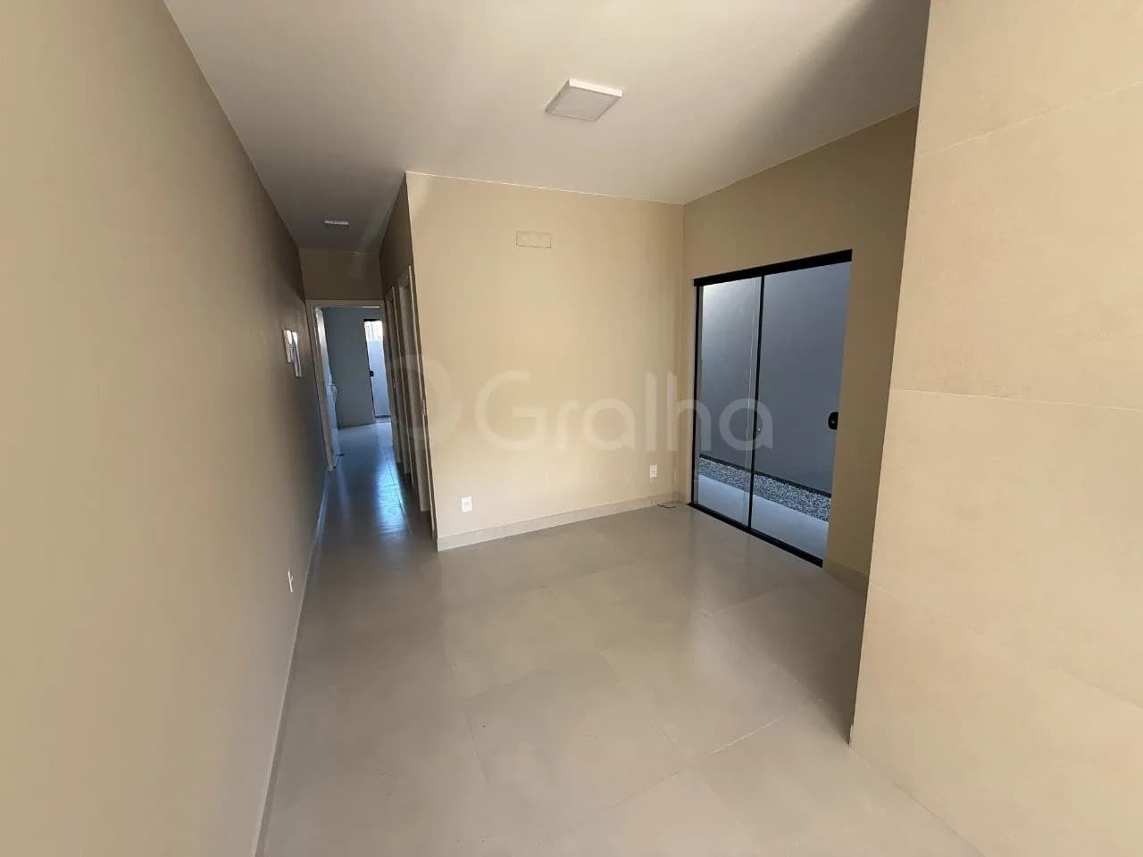 Casa para venda com 2 dormitórios em Forquilhas com 55 m² — foto 2