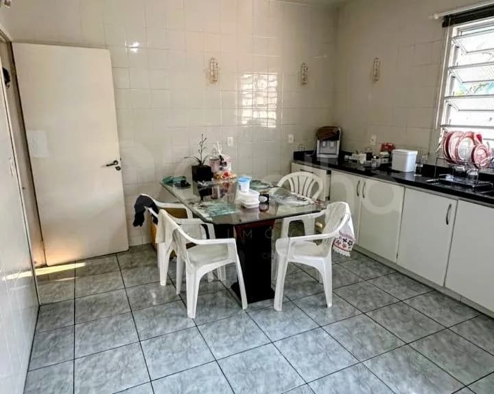 Casa para venda com 3 dormitórios em Centro com 235 m² — foto 4
