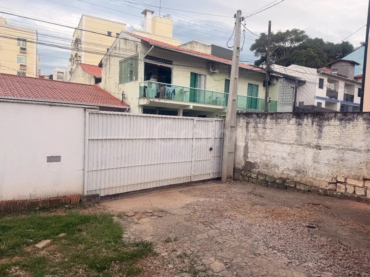 Terreno para venda em Côrrego Grande com 237 m² — foto principal