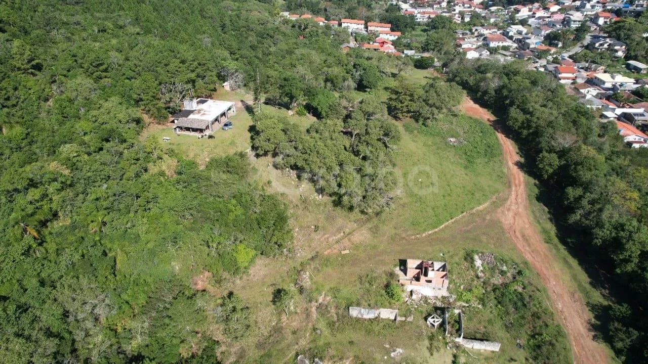 Terreno para venda em Sambaqui com 250000 m²