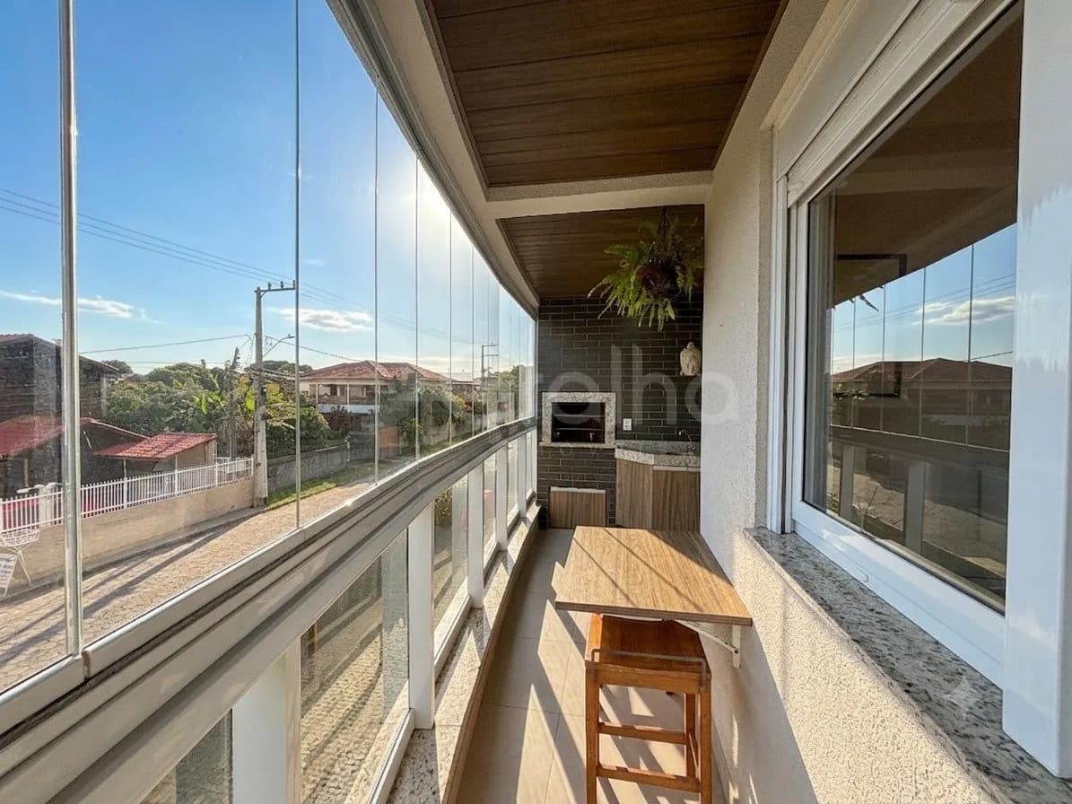 Apartamento para venda com 1 dormitório, em Campeche com 51 m² — foto 3