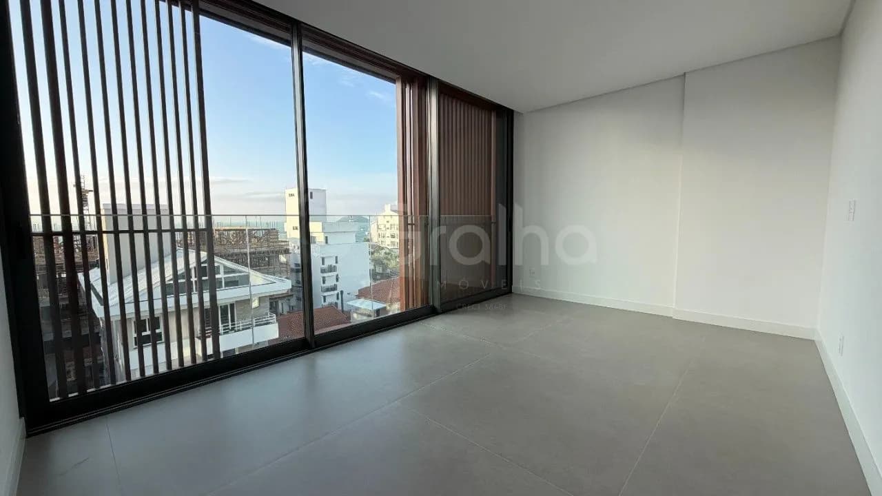 Apartamento para venda com 3 dormitórios em Jurerê com 120 m² — foto 2