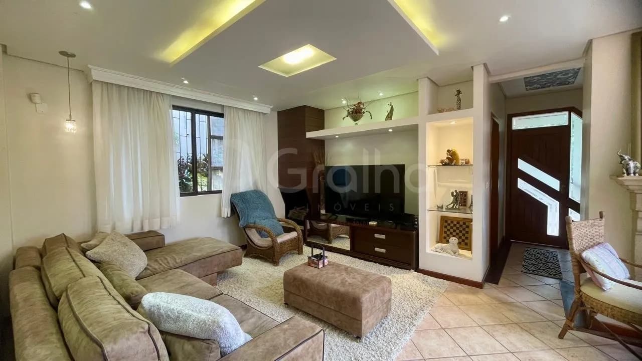 Casa para venda com 4 dormitórios em Carvoeira com 490 m² — foto 2