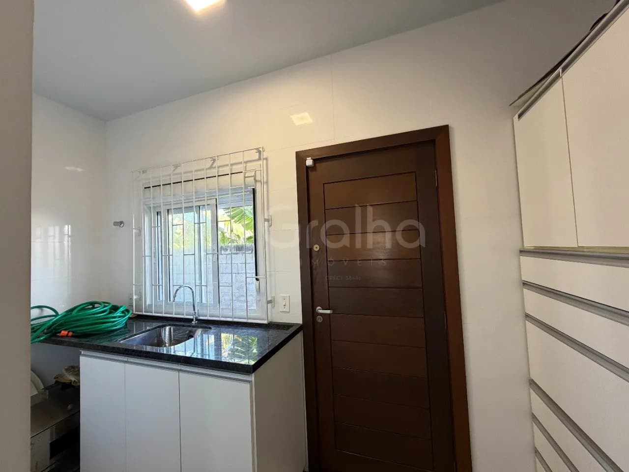 Casa para venda com 2 dormitórios em Ingleses Do Rio Vermelho com 104 m² — foto 4