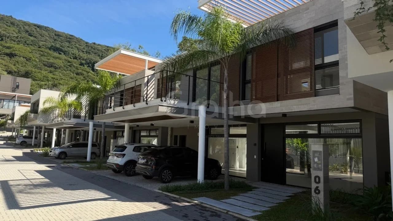 Casa de condomínio para venda com 3 dormitórios em Lagoa Da Conceição com 284 m² — foto principal