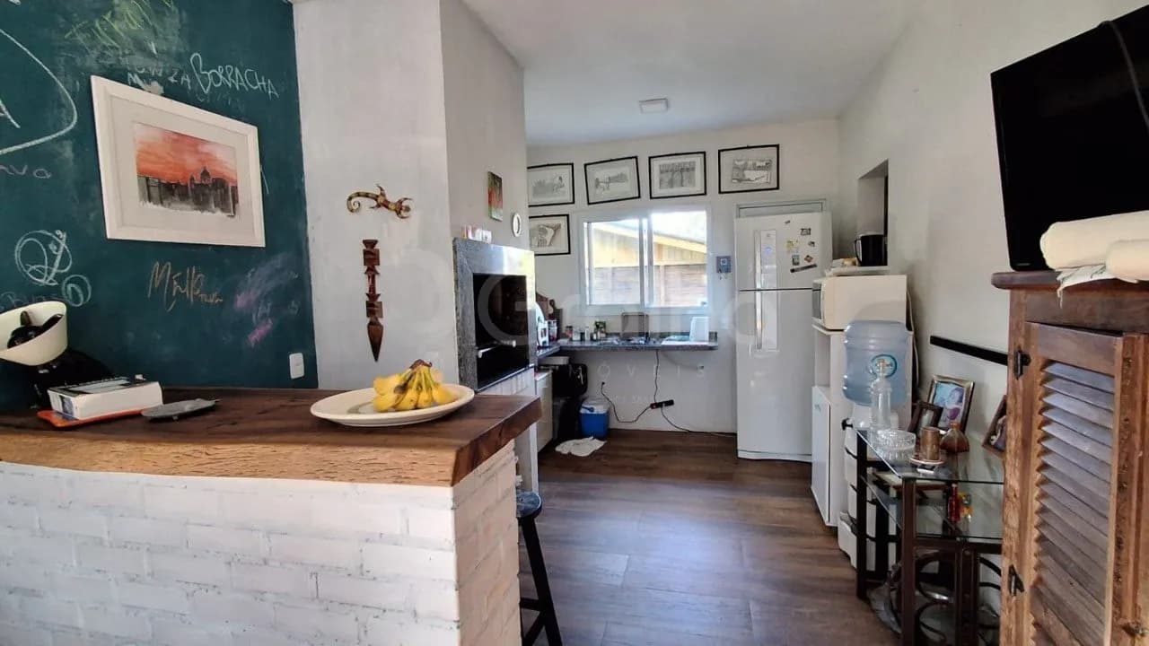Casa para venda com 2 dormitórios em Ponta da Canas com 190 m² — foto 5
