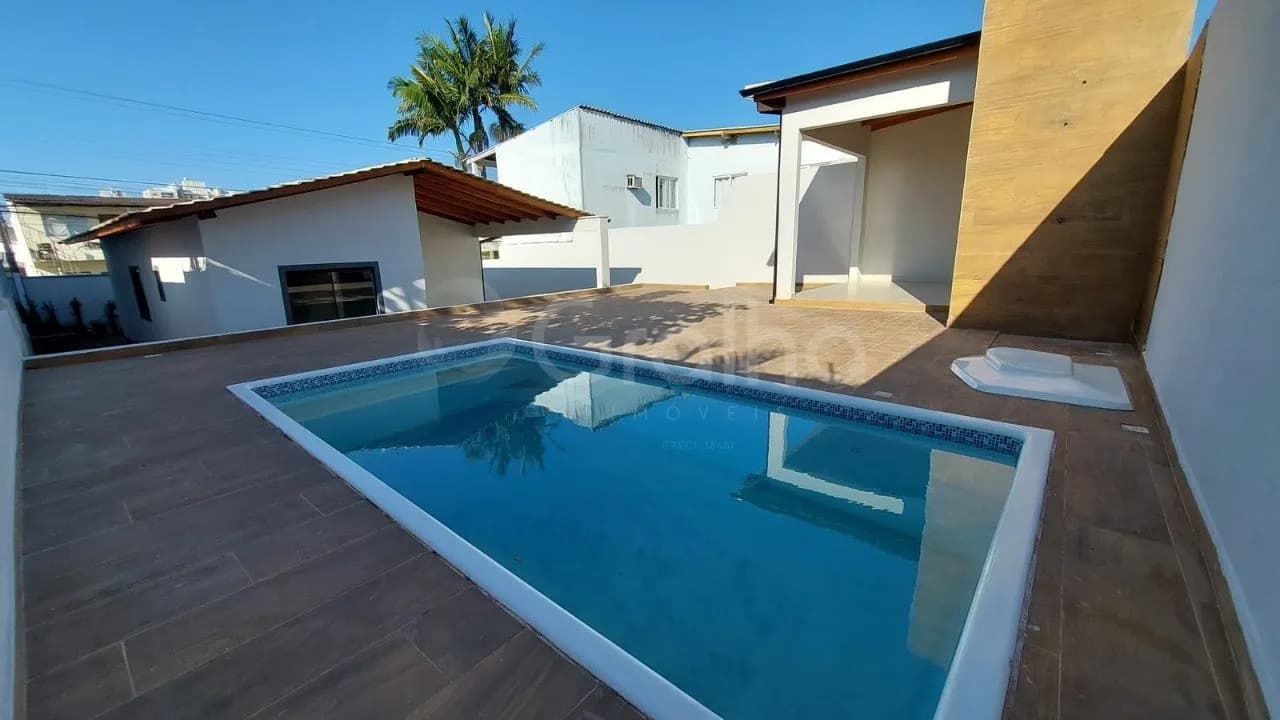Casa para venda com 3 dormitórios em Serraria com 63 m² — foto principal