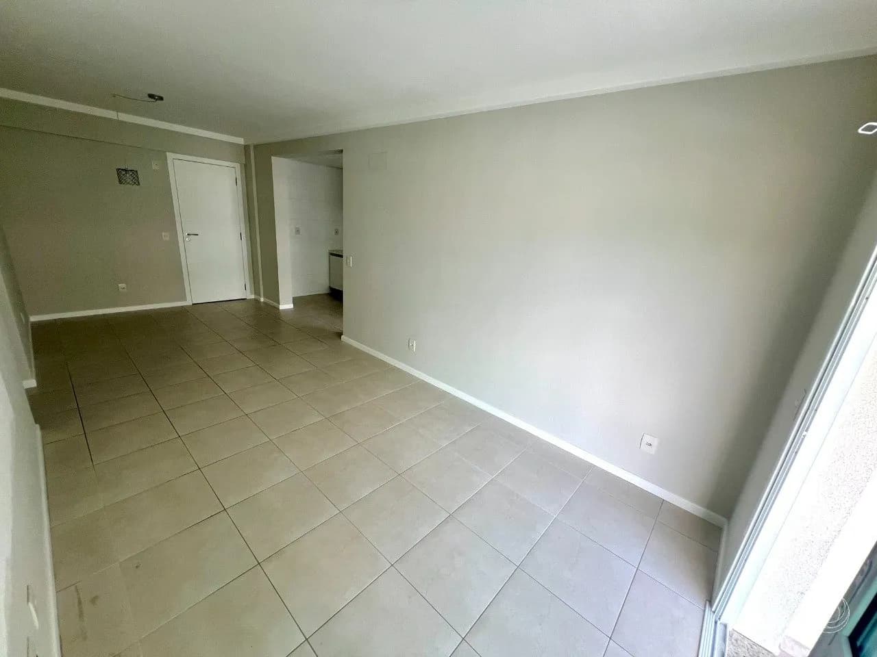 Apartamento para venda com 2 dormitórios em Itacorubi com 77 m² — foto 2
