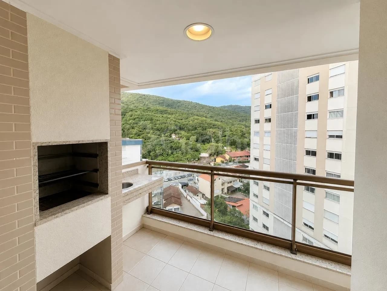 Apartamento para venda com 2 dormitórios em Itacorubi com 69 m² — foto 3