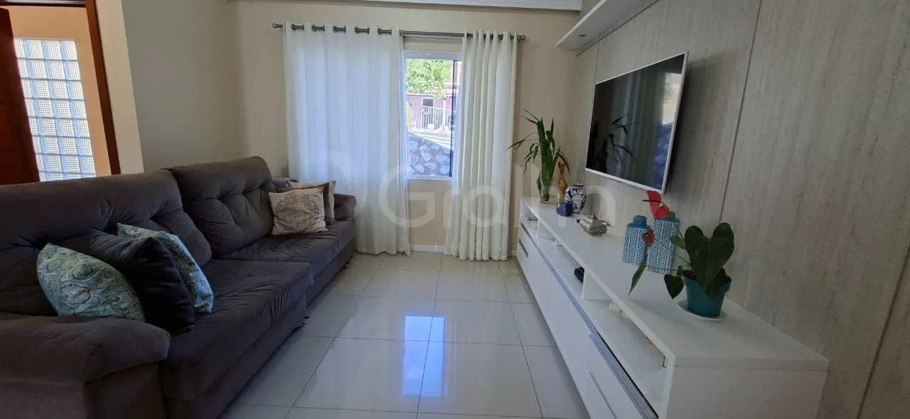 Casa para venda com 6 dormitórios em Costeira Do Pirajubae com 80 m² — foto principal