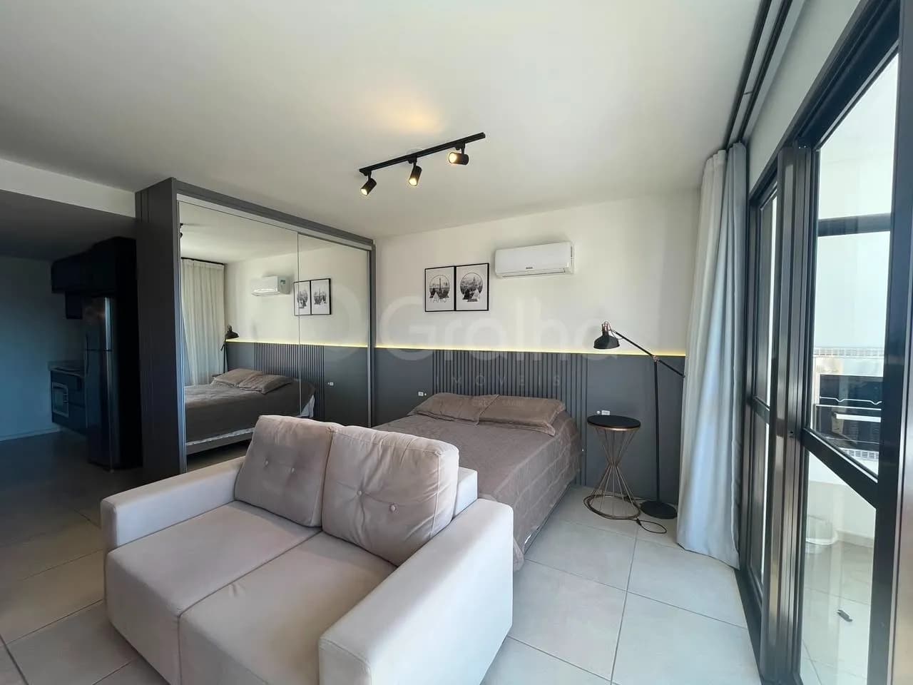 Estúdio para venda com 1 dormitório, em Coqueiros com 48 m² — foto 2