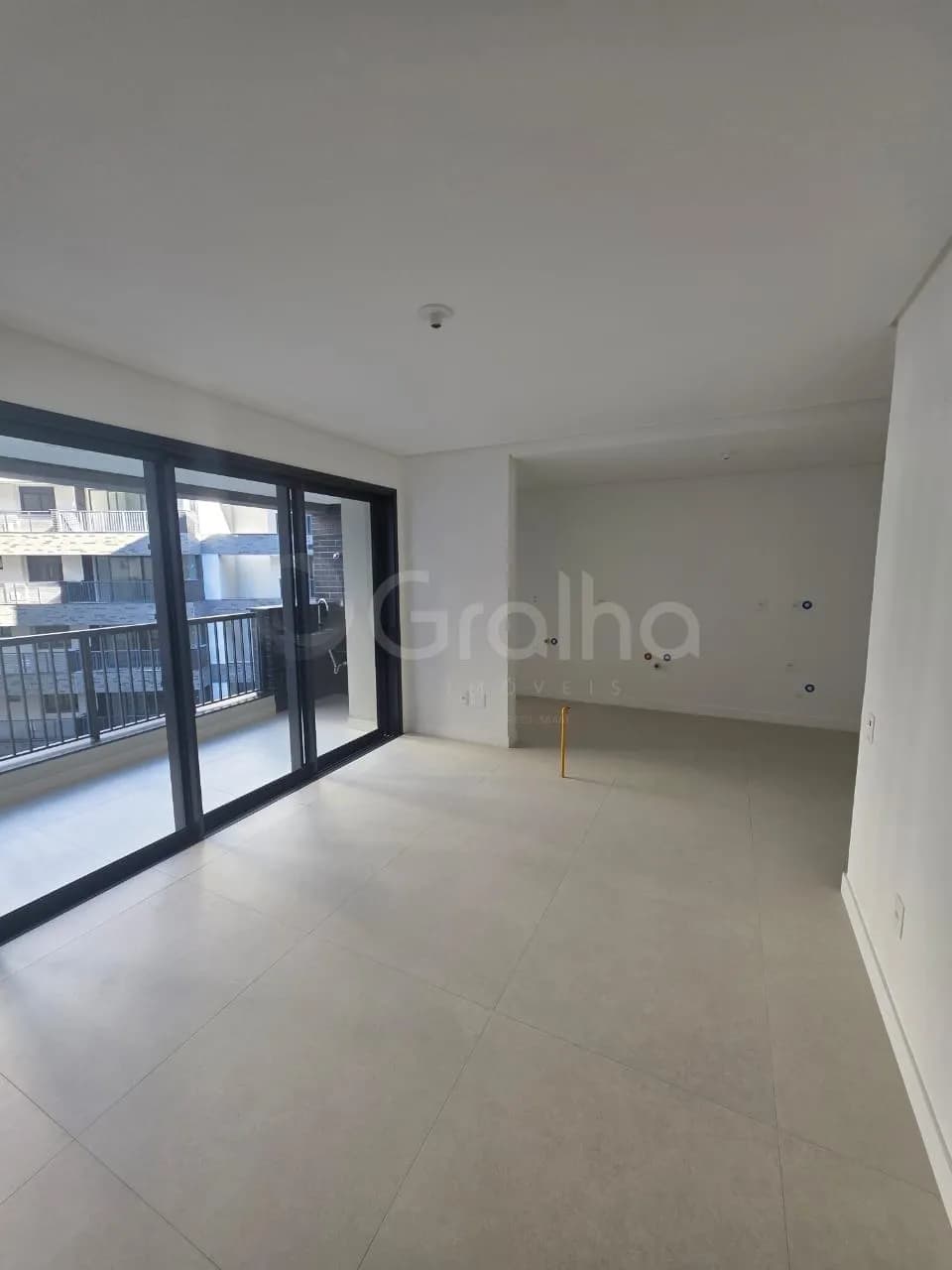 Apartamento para venda com 3 dormitórios em Praia Comprida com 120 m²