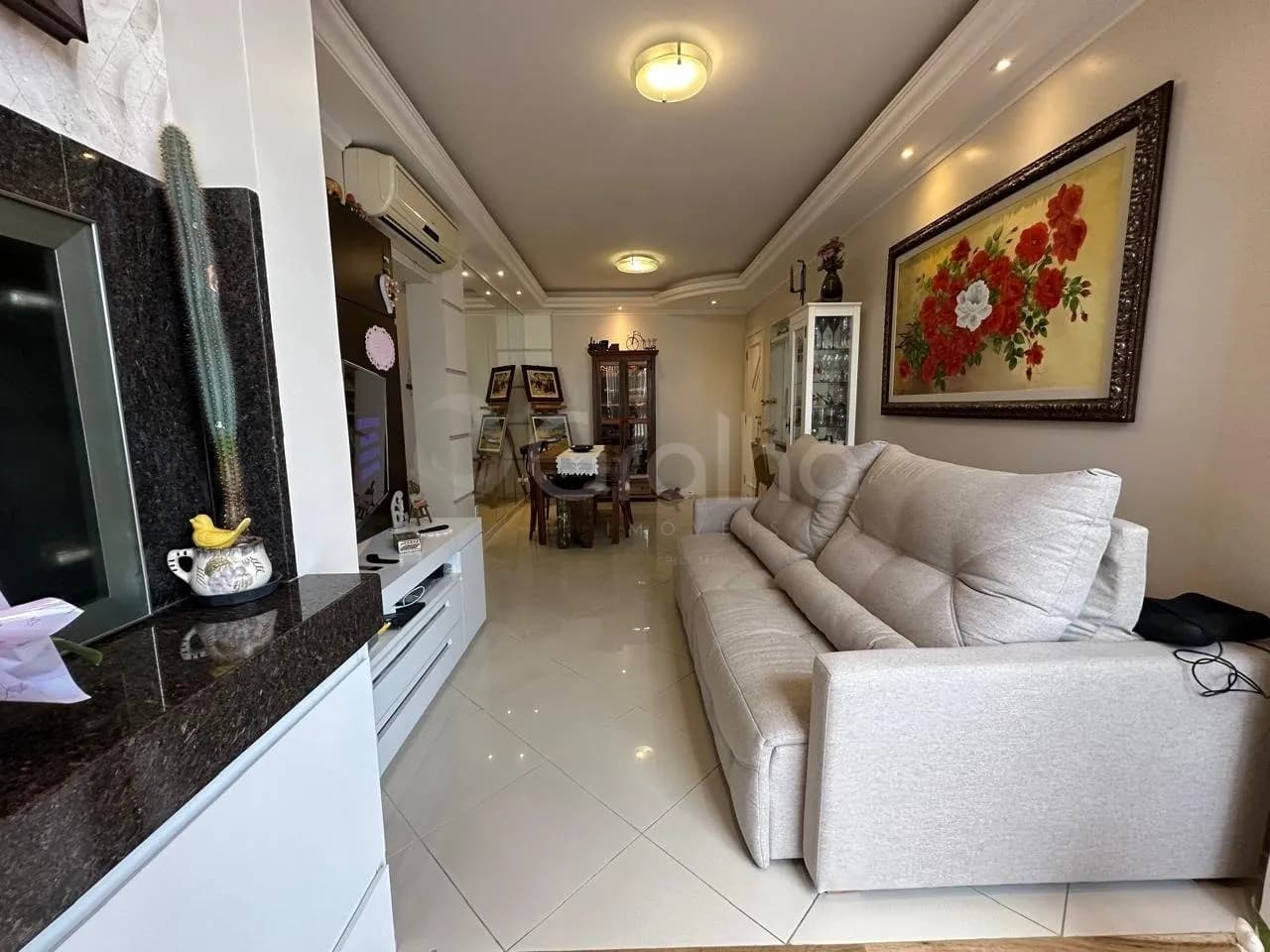 Apartamento para venda com 2 dormitórios em Coqueiros com 83 m² — foto 3