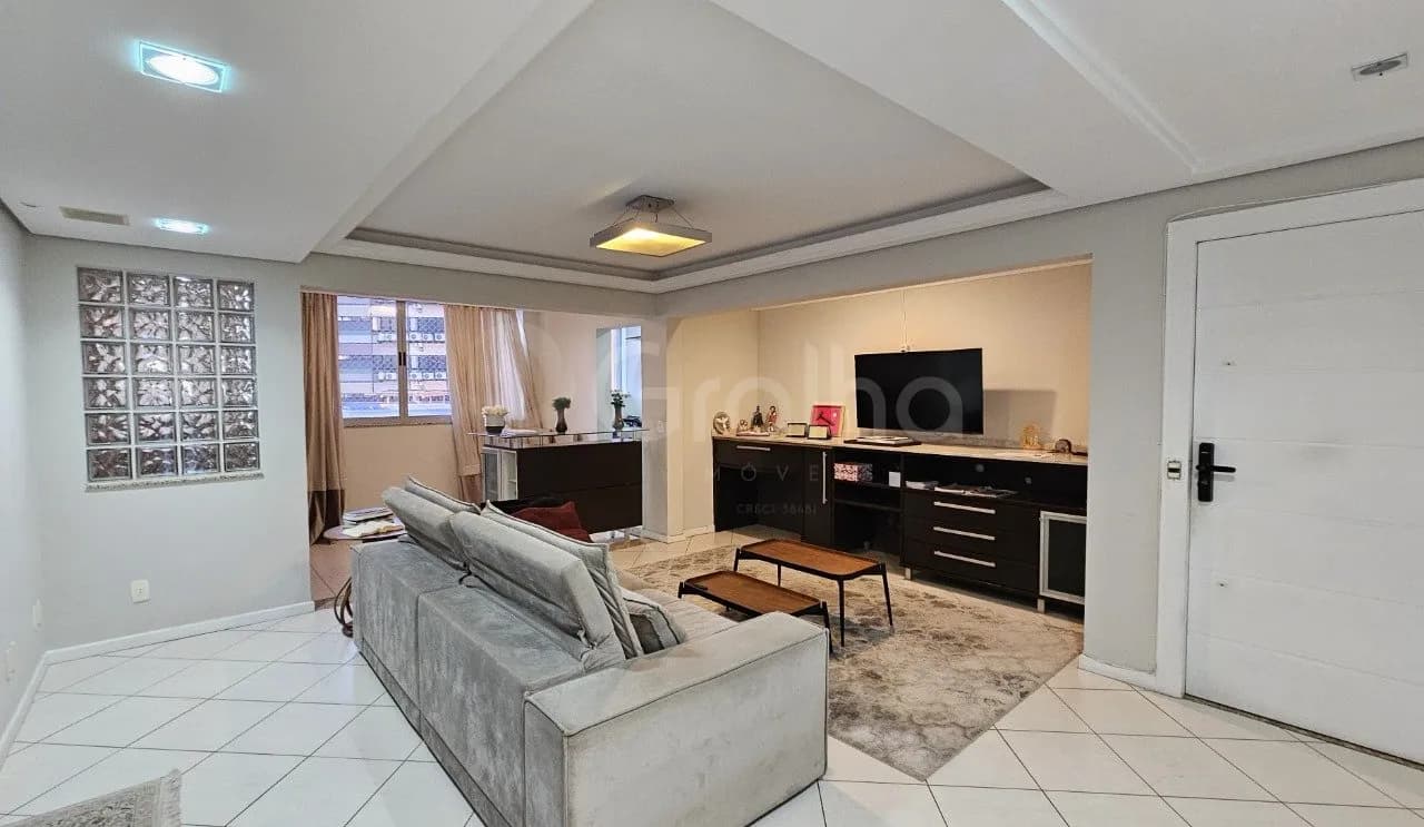 Cobertura para venda com 3 dormitórios em Centro com 182 m² — foto 2