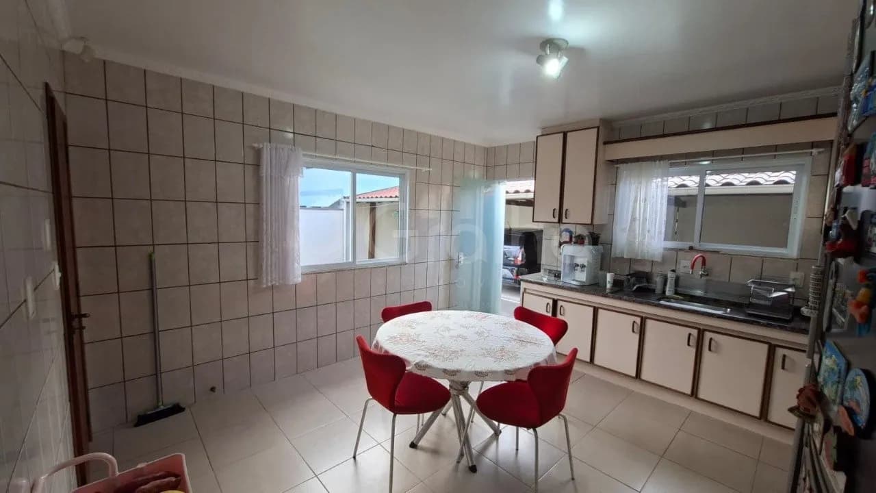 Casa para venda com 3 dormitórios em Campeche com 217 m² — foto 5