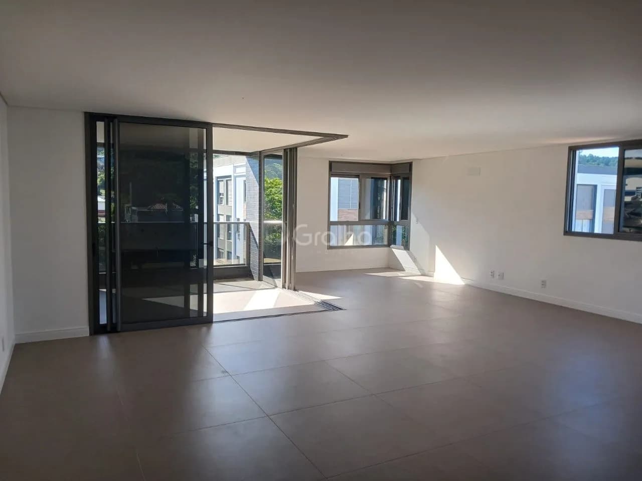 Apartamento duplex para venda com 4 dormitórios em Jurerê com 194 m² — foto 2