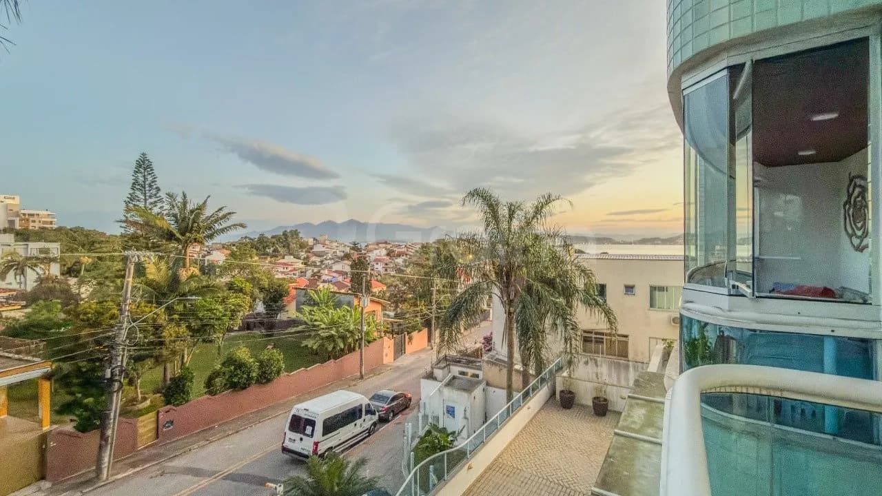 Apartamento para venda com 3 dormitórios em Bom Abrigo com 90 m² — foto principal