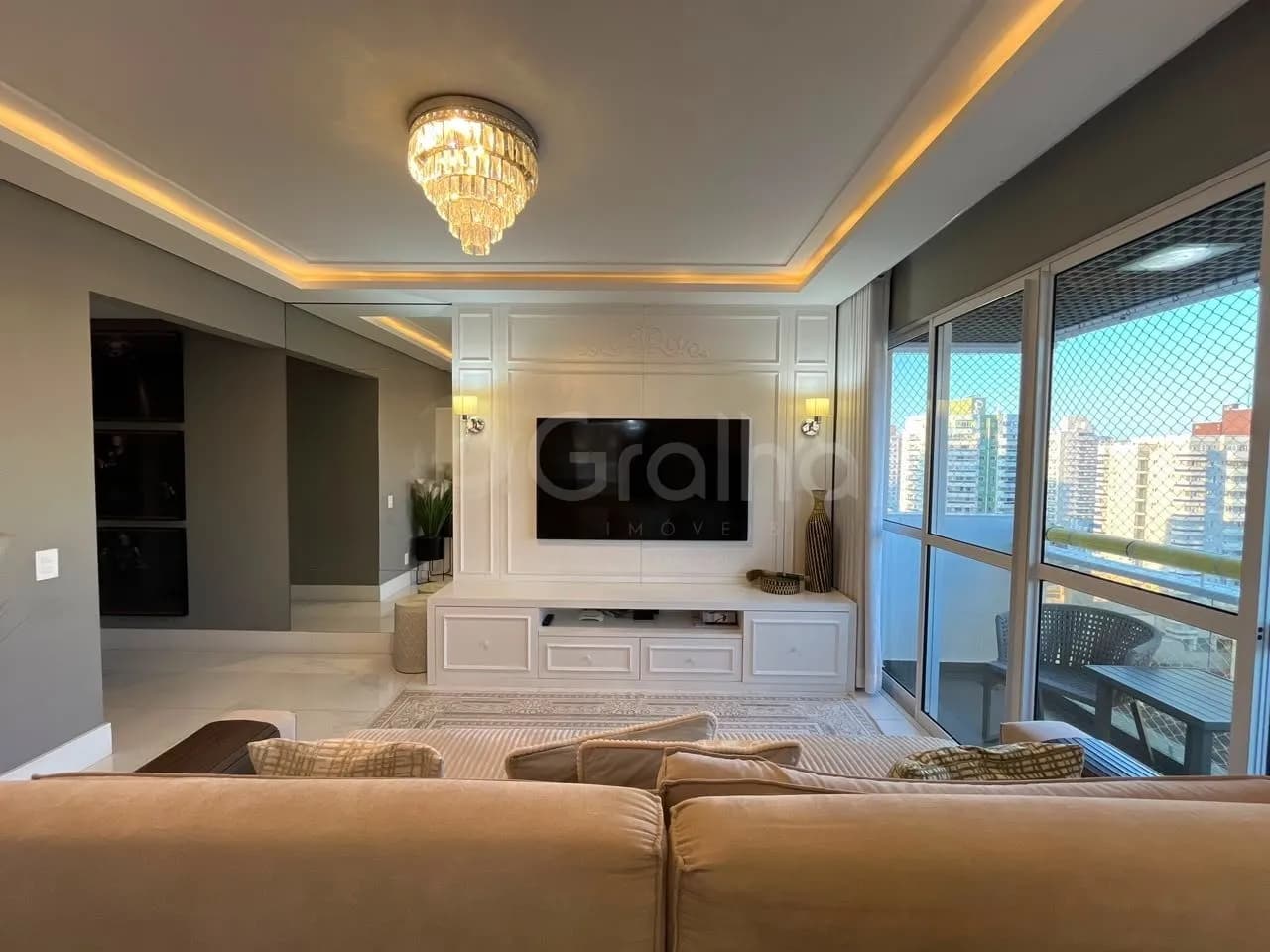 Apartamento para venda com 3 dormitórios em Campinas com 151 m² — foto 3