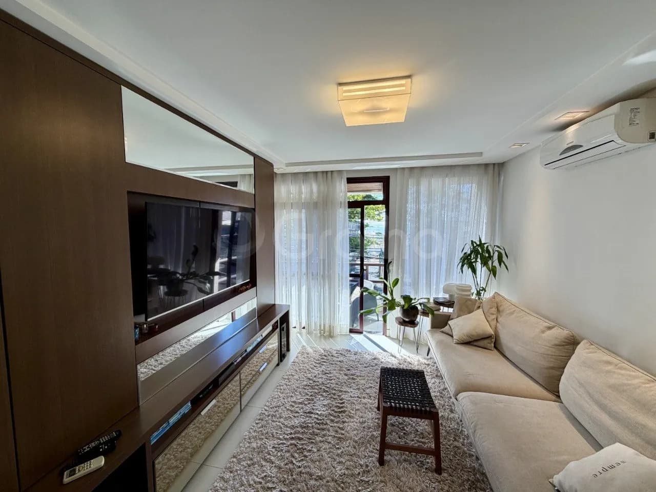 Apartamento para venda com 3 dormitórios em Agronômica com 130 m² — foto principal
