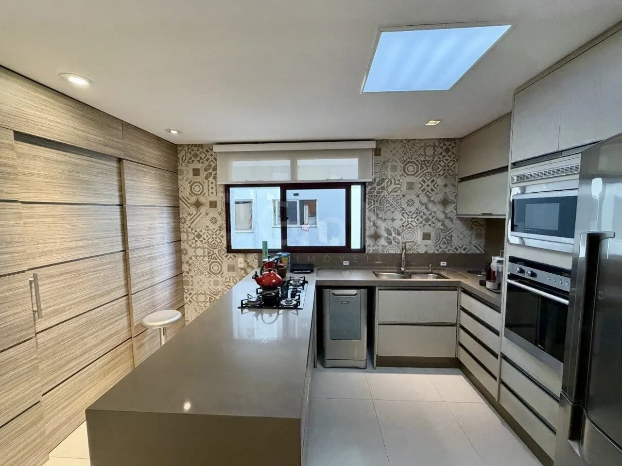 Apartamento para venda com 3 dormitórios em Agronômica com 130 m² — foto 5