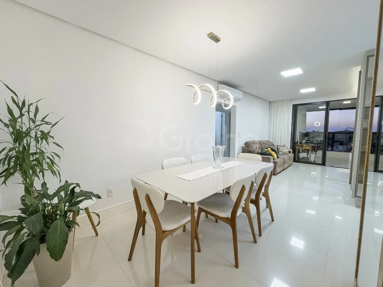 Apartamento para venda com 3 dormitórios em Côrrego Grande com 101 m² — foto principal