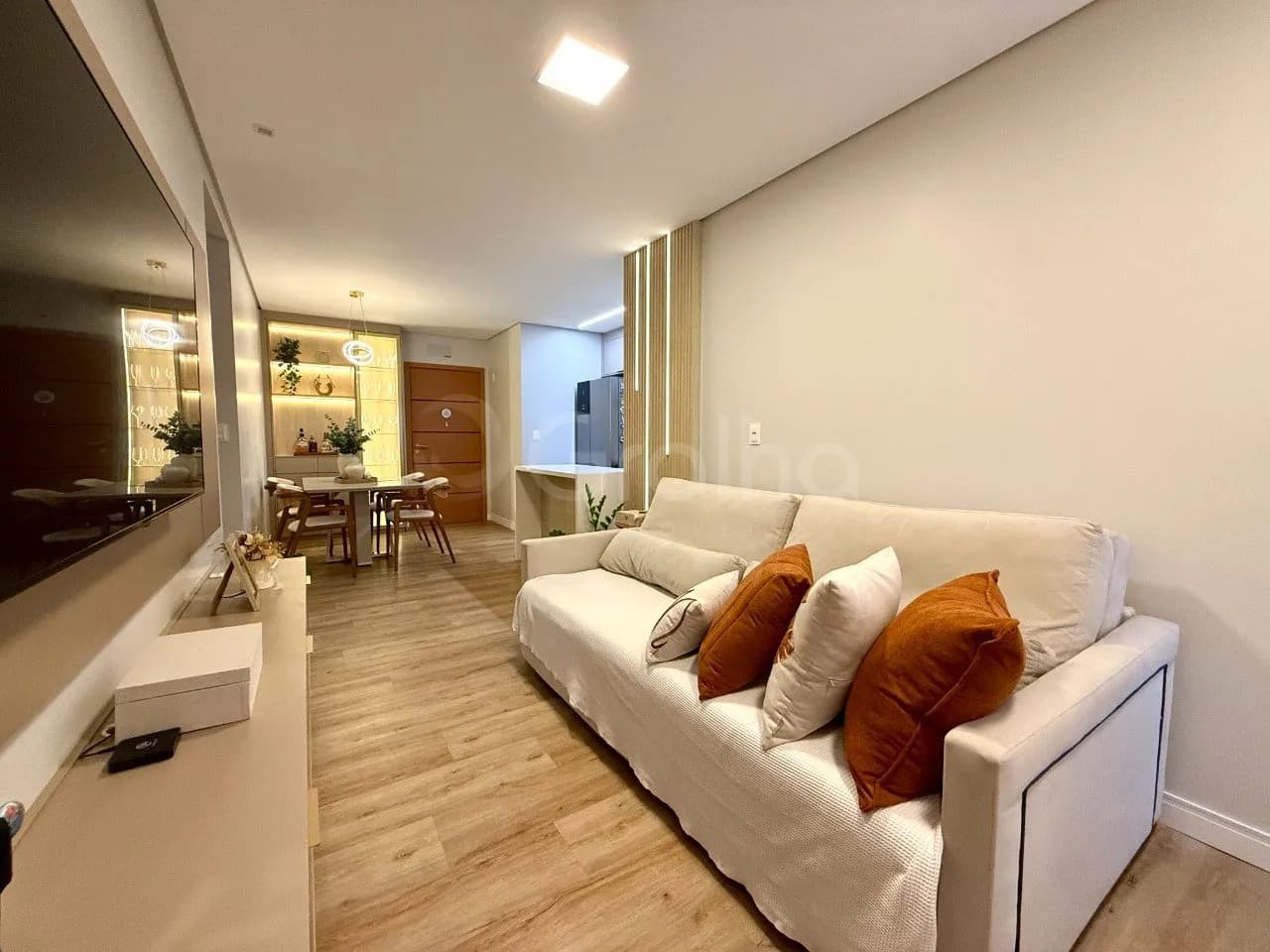 Apartamento para venda com 2 dormitórios em Coqueiros com 69 m² — foto 3