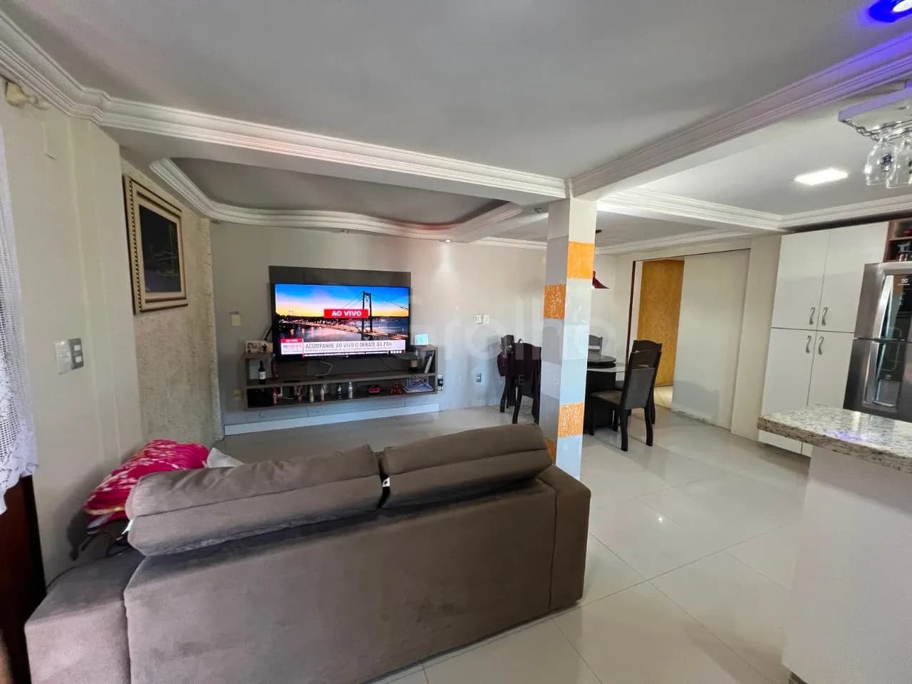 Casa para venda com 4 dormitórios em Fazenda Santo Antonio com 220 m² — foto 2