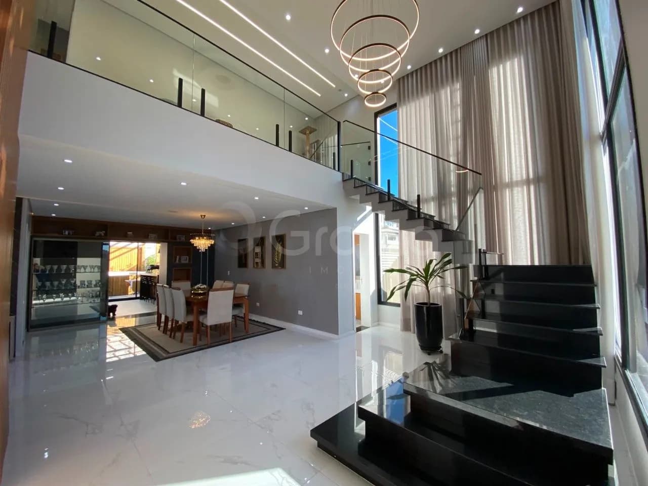 Casa para venda com 4 dormitórios em Pedra Branca com 280 m² — foto principal