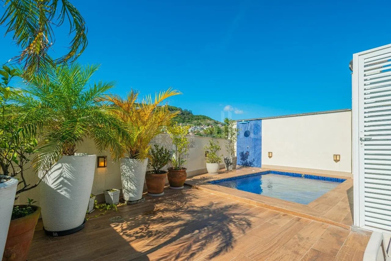 Cobertura para venda com 3 dormitórios em Agronômica com 176 m² — foto principal