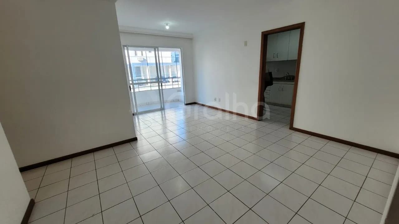 Apartamento para venda com 2 dormitórios em Abraão com 76 m² — foto principal