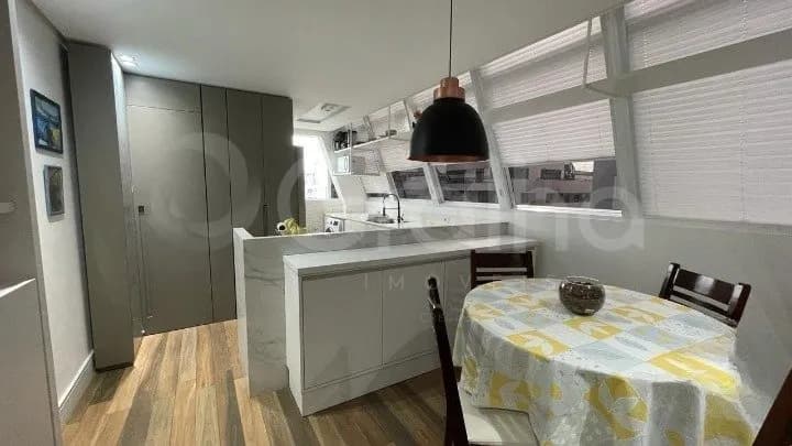 Apartamento duplex para venda com 2 dormitórios em Centro com 92 m² — foto 3